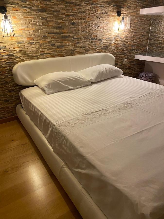 Helen Luxury Loft Design Meisonette-Apartment Афины Экстерьер фото